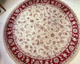 Clean & Soft 7 foot diameter Round Carpet