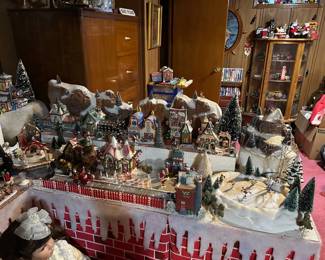 Department 56 North Pole Series - Retired 80+ Houses and Accessories