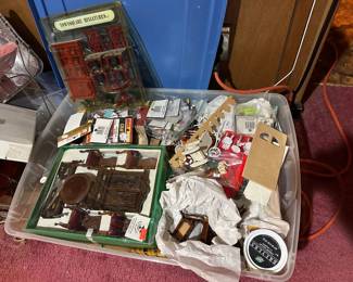 Doll House Furniture & Accessories