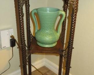 Antique Clawfoot Plant/Jardiniere Stand