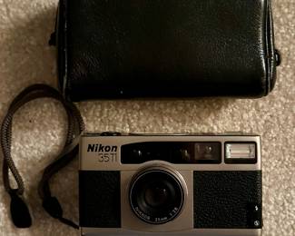 Nikon 35Ti Vintage Camera & Case