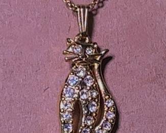 Vintage AVON necklace