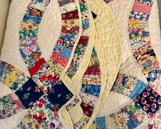 Vintage Double wedding ring quilt