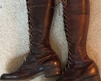WWII lace up leather boots (women’s/smaller size)