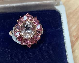 14 K GOLD GEMSTONE RING  APPROX . SIZE 6.5-6.75- $399