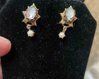 14K  CAMEO AND PEARL ESTATE PIERCED EARRINGS   FABULOUS QUALITY AND GOOD WEIGHT TO THESE  JUST UNDER 1 "INCH  $399