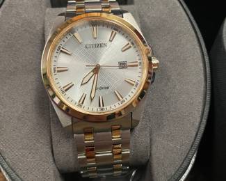 $125 W/ BOXES   MINT citizen  MENS WATCH 