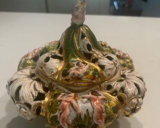 Cappa deMonte hand Painted from Italy