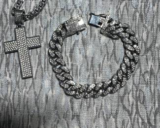 There is a whole display of men’s jewelry at this sale. This is just a few pieces.