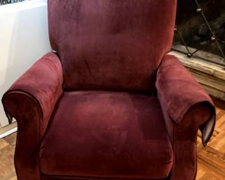 Lovely recliner