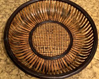 Lots of beautiful baskets at this sale!