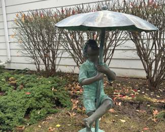 Bronze Umbrella Boy Fountain