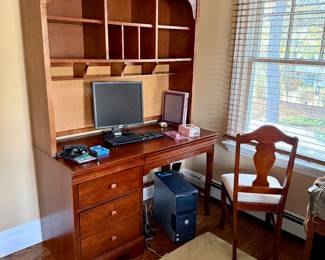 Young America Matching Desk and Chair