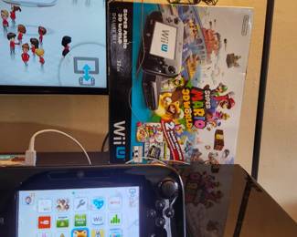 WiiU w OG Box