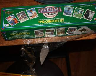 NIB factory sealed  1990 baseball collection complete set