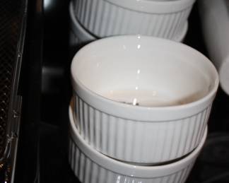 4 soufflé bowls 