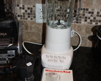 Kitchen Aid 5 speed blender