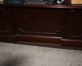 Solid Wood executive desk w/glass top, 5 drawers, 2 pull out writing surfaces, & 2 file cabinet drawers