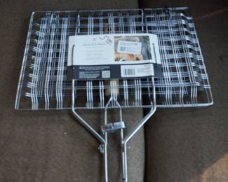 Meat cover grilling basket