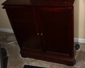 Small wood office cabinet w/2 shelves