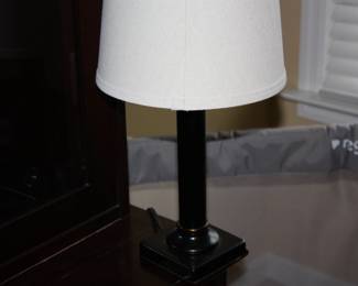 1 of 2 matching touch lamps