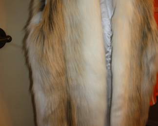Donna Salyers Fabulous Furs vist/jacket