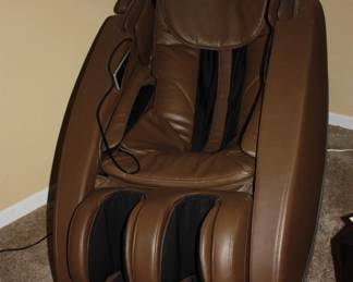 Like new. Human Touch 'NOVA' massage chair w/remote. It totally surrounds you and lays back also. HT Flex S- and L-Track System
Extending Foot and Calf Massager with Heat
3D and 4D Massage Programs
16 Auto-Wellness Programs
Full-Body Stretch Functionality
Multiple Memory Settings
Dual-Lumbar Heat
Air-powered 3D Massage
Advanced Fingertip Controls
Horizon Rest Flat Recline Option