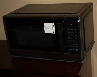 Insignia microwave