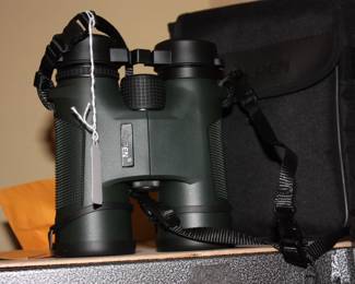Alpen binoculars w/lens cover & case