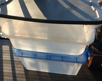 3 clear totes