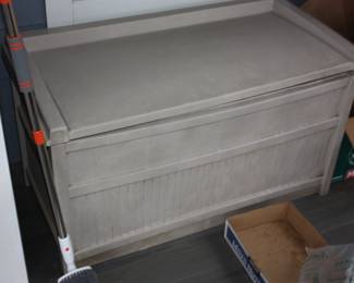 Suncrest storage contrainer