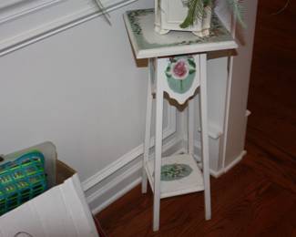 Decorative green/white wood table