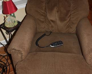 Brown fabric Lazy Boy recliner w/remote control