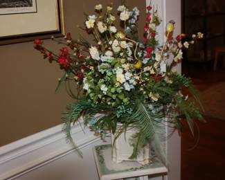 Floral arrangement 
