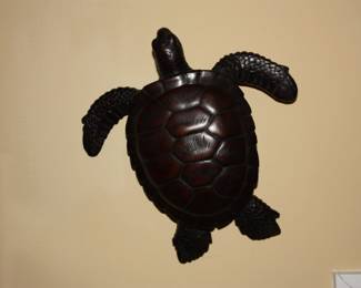 Heavy cast turtle