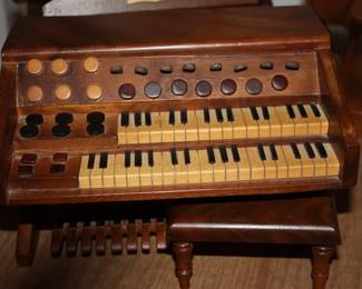 All hand carved instruments: Organ 