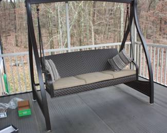 Porch swing