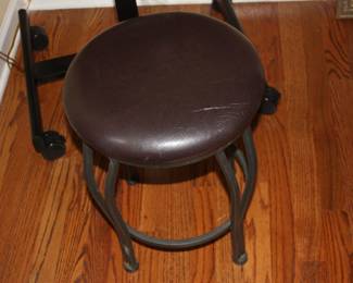 Small round cushion stool 
