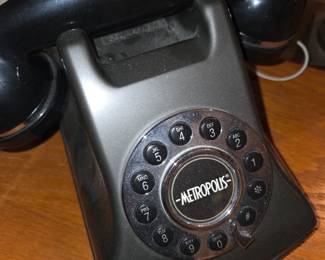 Working 'Metropolis' telephone