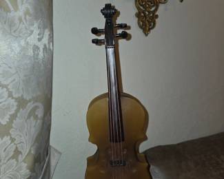 Violin lamp