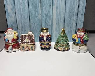 Rare Find Vintage Mr. Christmas Trinket Music Box  Set Of 5  See Video