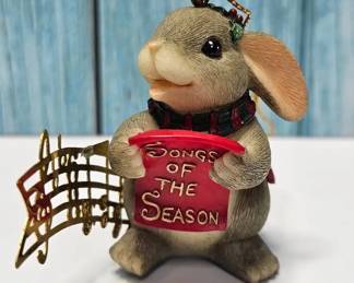 Fitz Floyd  Charming Tails  Fa La La Ornament  