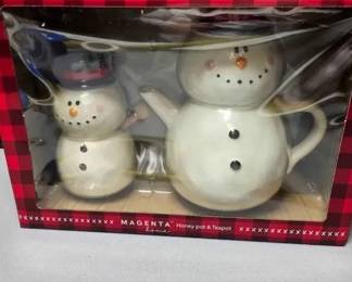 Rae Dunn Magenta Home Snowman Teapot And Honey Dipper Christmas Box Set New  Never Opened