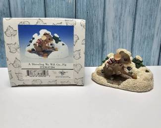 Fitz Floyd  Charming Tails  A Shoveling We Will Go  Retired 