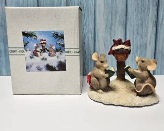 Dean Griff For Sylvestri Charming Tails  Mackenzie  Maxine Caroling  Retired