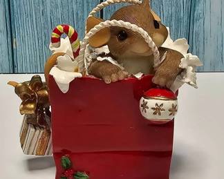 Fitz Floyd  Charming Tails  Your Gift Is In The Bag  Retired 