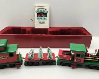Vintage 1986 Roman Inc. Evergreen Express Wood Christmas Train