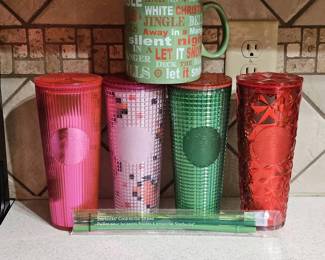 Starbucks 24 Oz Cups With Pack Of Straws 