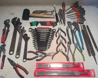 HDX Acrew Drivers, Plyers And More