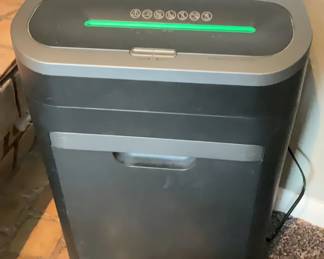 Royal Paper Shredder